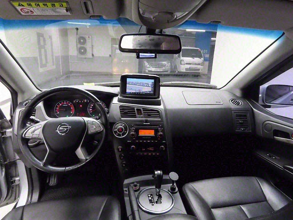 Ssangyong Korando - Vista 6