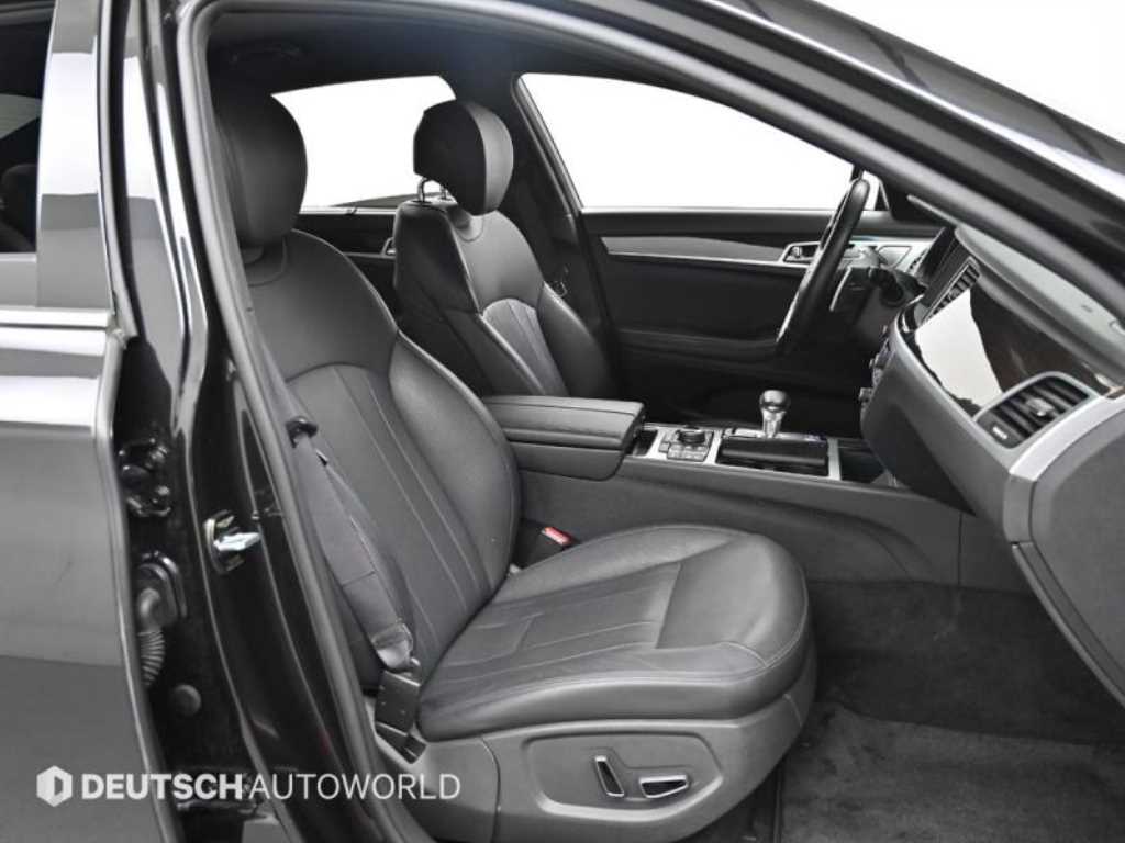 Genesis G80 - Vista 10