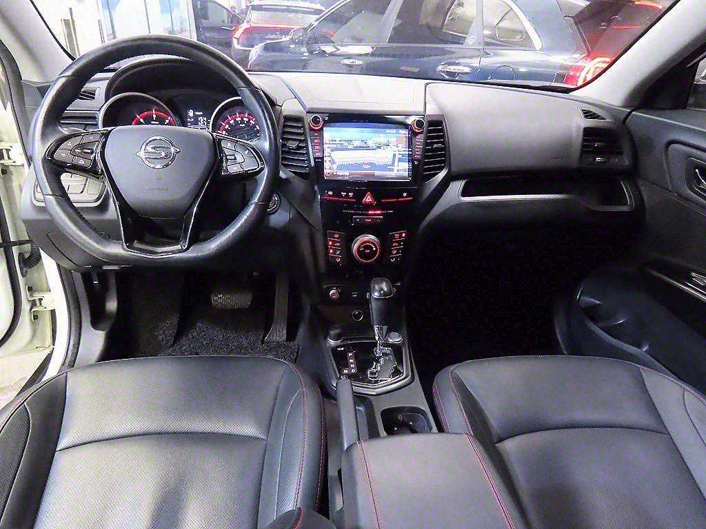 Ssangyong Tivoli - Vista 10