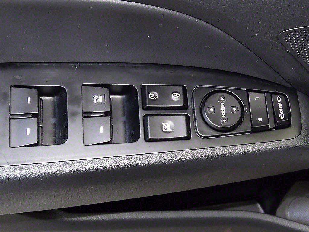 HYUNDAI Avante 2019 Blanco - Importación desde Corea - HF Imports Iquique - Foto 13