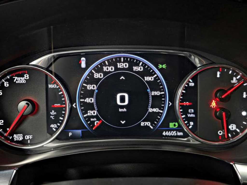 Chevrolet Travers - Vista 12