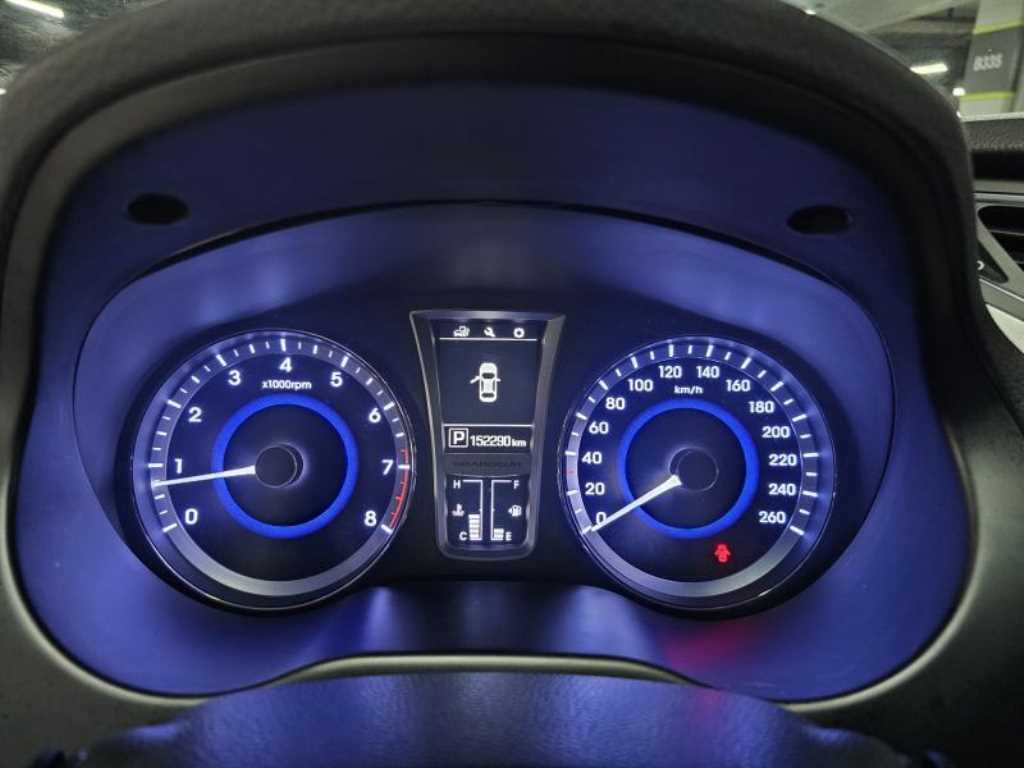 HYUNDAI Grandeur - Vista 6