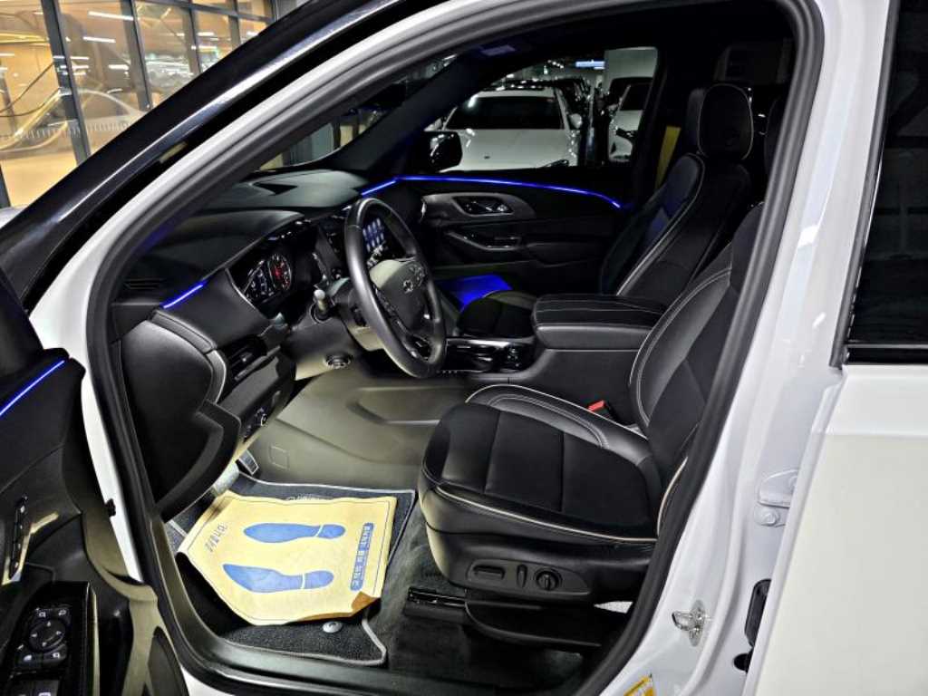 Chevrolet Travers - Vista 8