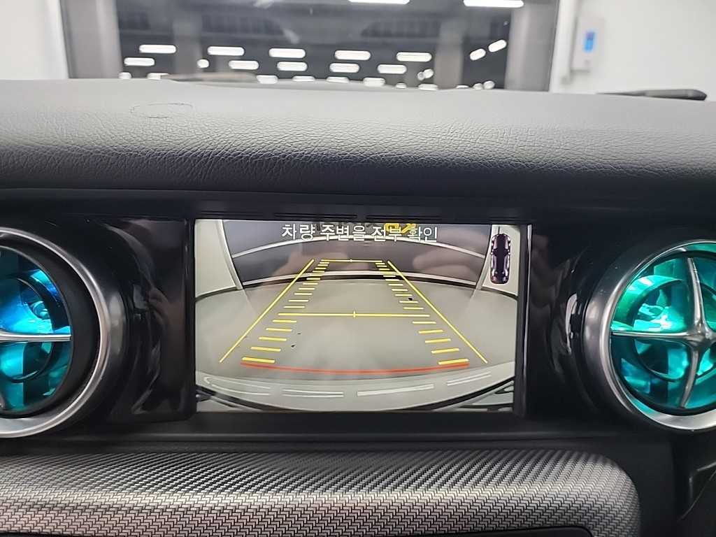 Mercedes Benz SLC Class - Vista 12