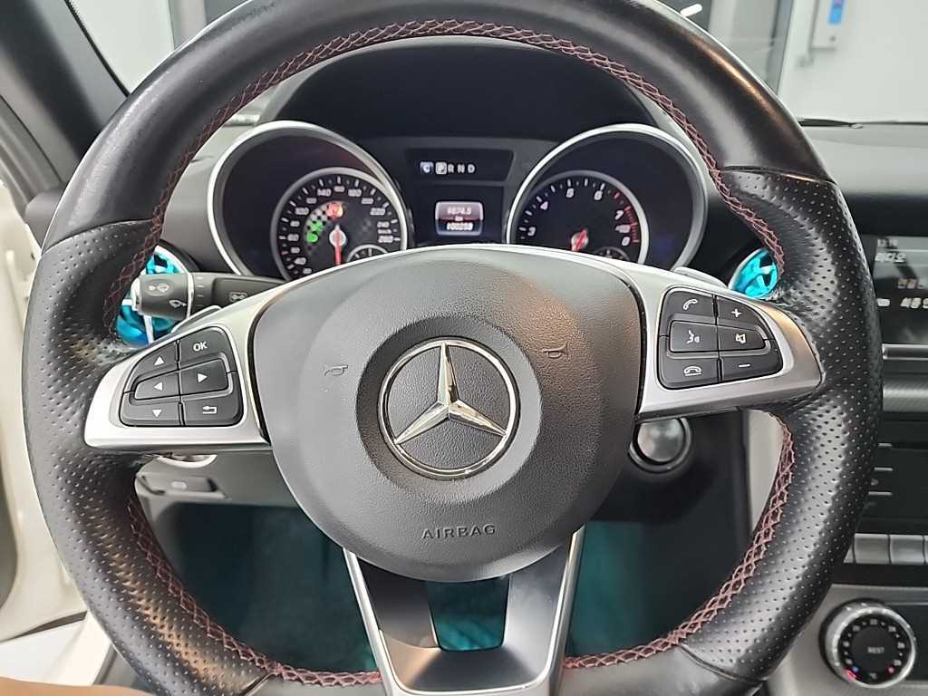 Mercedes Benz SLC Class - Vista 9