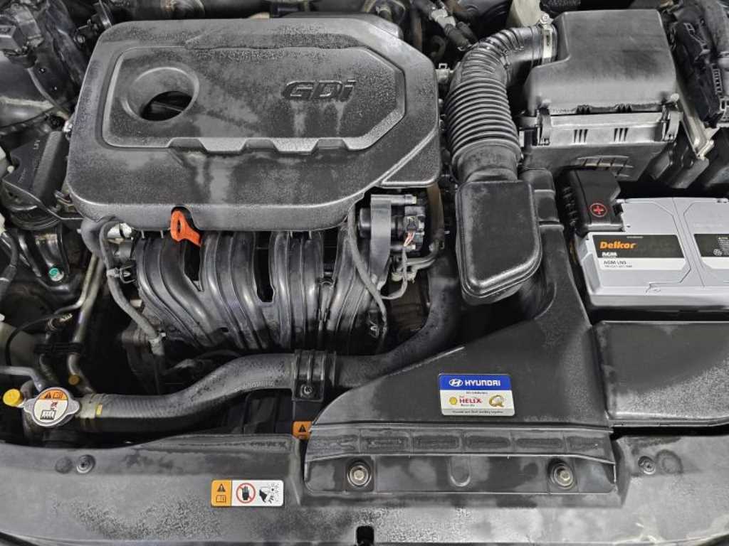 HYUNDAI Grandeur - Vista 5