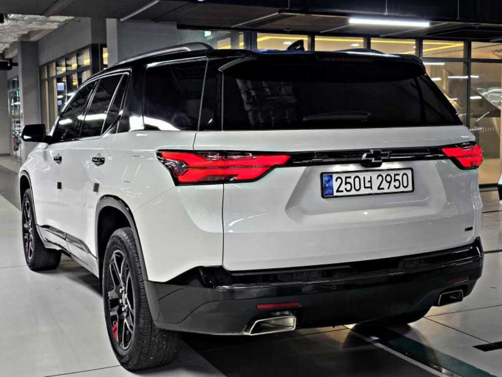 Chevrolet Travers - Vista 5