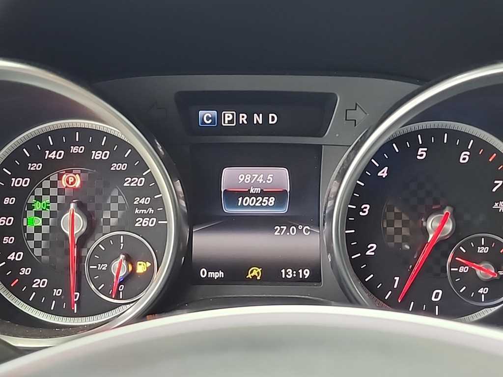 Mercedes Benz SLC Class - Vista 6