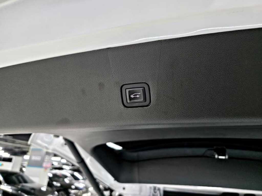 Chevrolet Travers - Vista 7