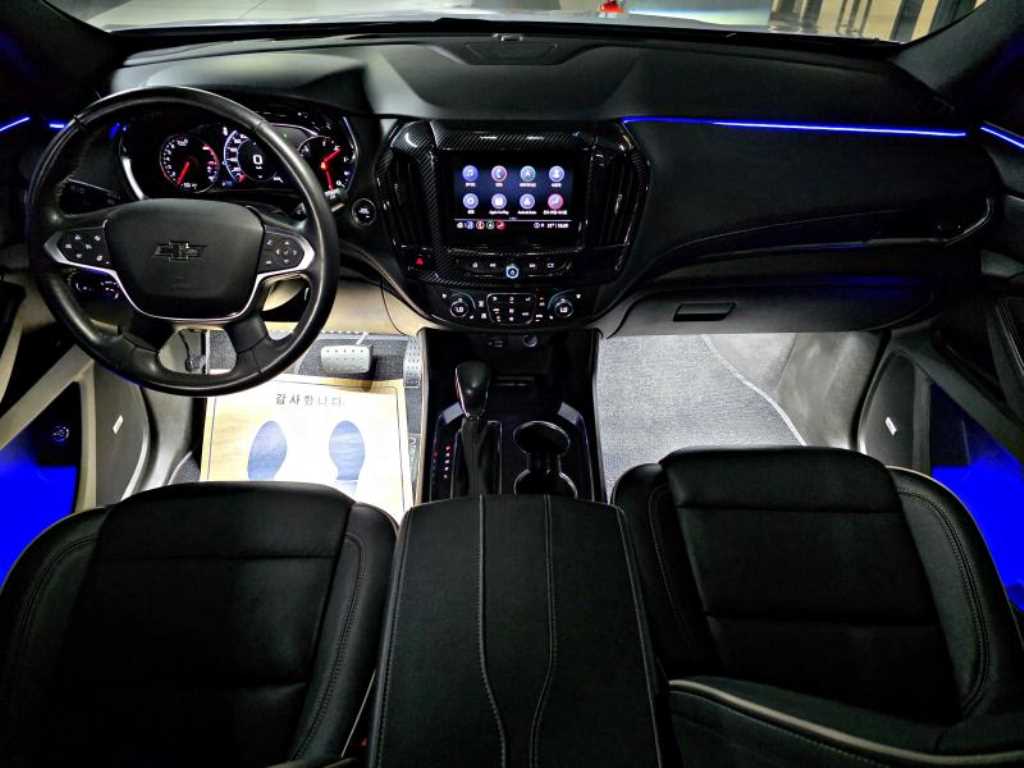 Chevrolet Travers - Vista 11