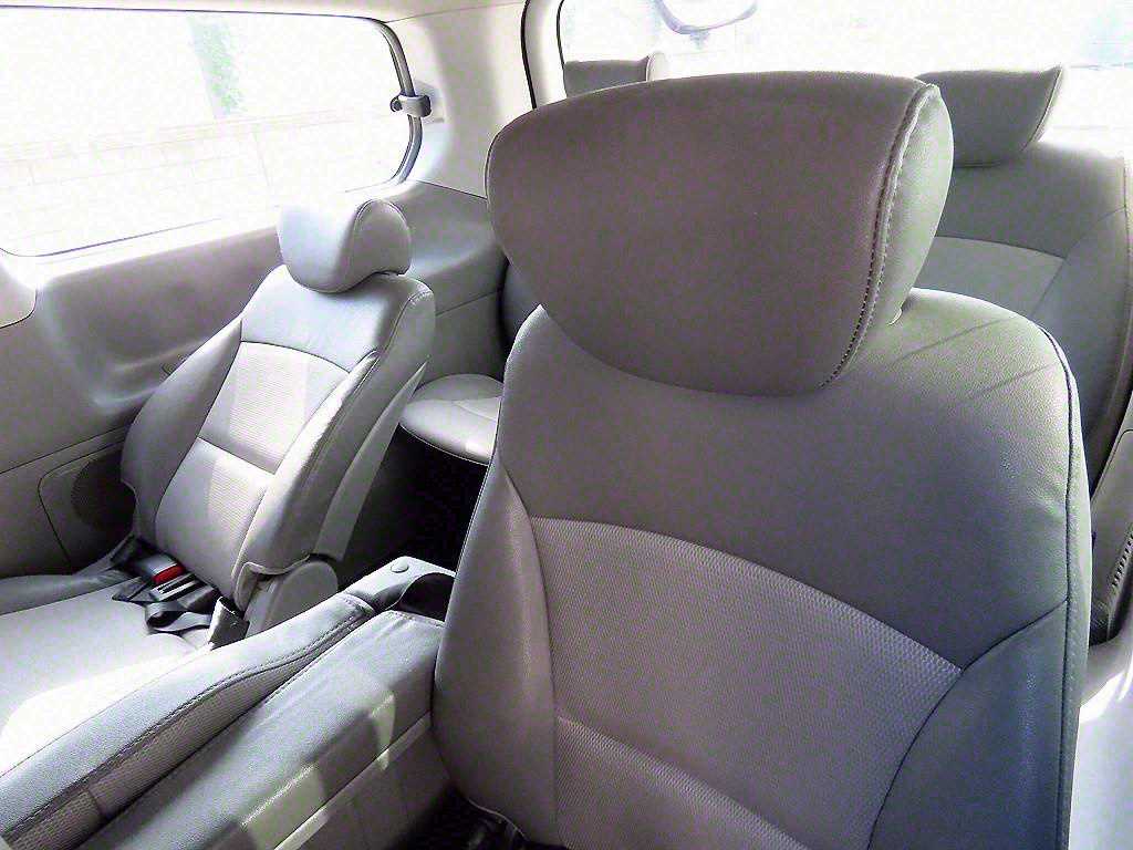 HYUNDAI Starex - Vista 7