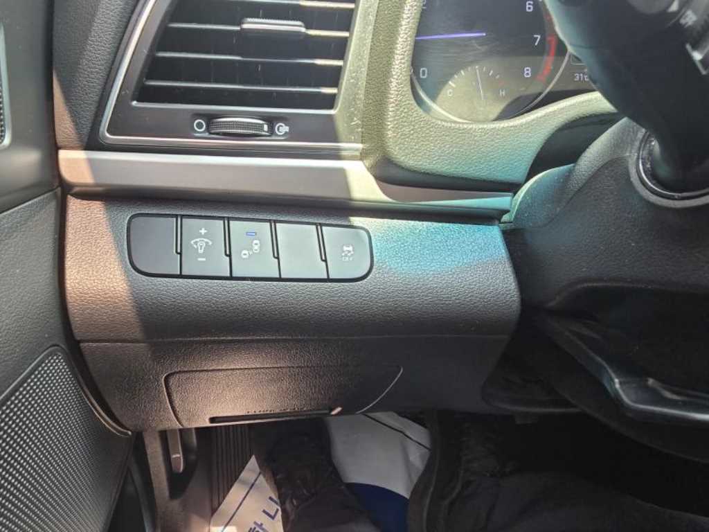 HYUNDAI Avante 2018 Gris - Importación desde Corea - HF Imports Iquique - Foto 15