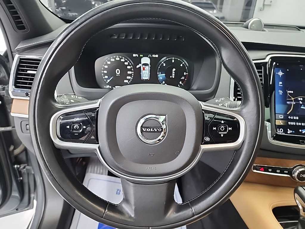 Volvo XC90 - Vista 9