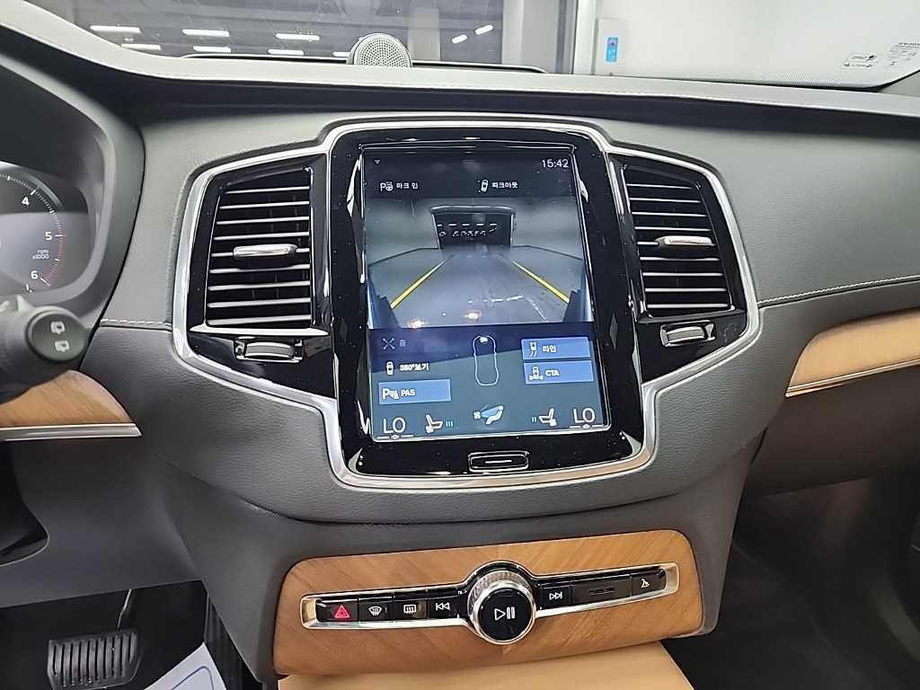 Volvo XC90 - Vista 10