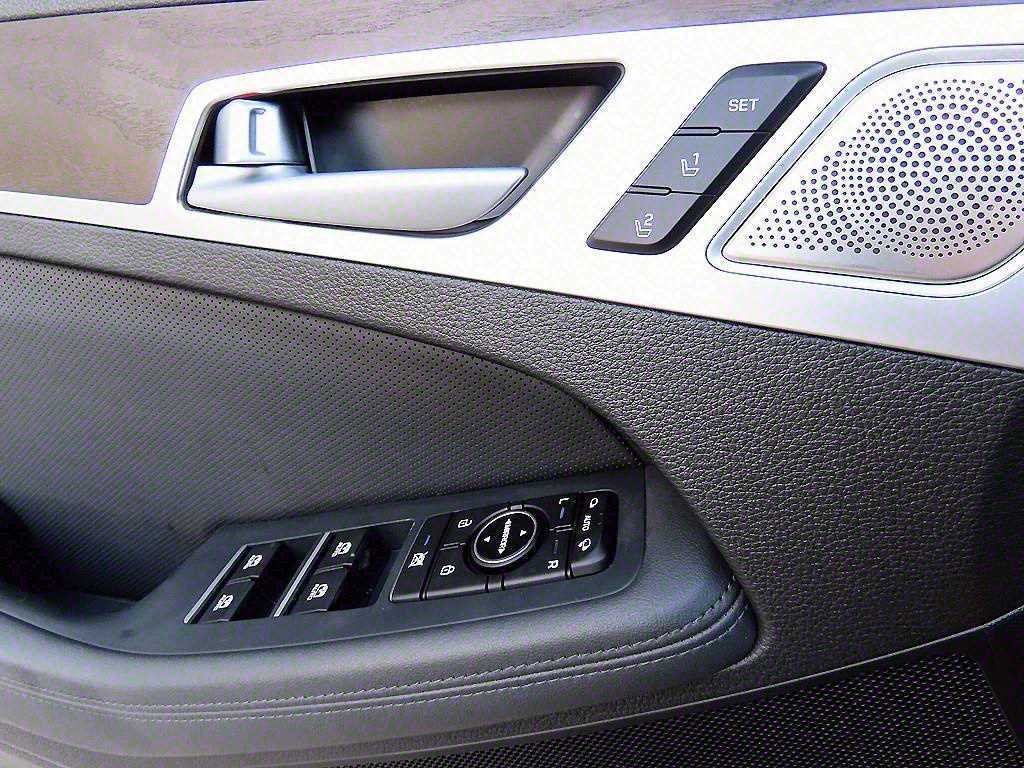 Genesis G80 - Vista 12