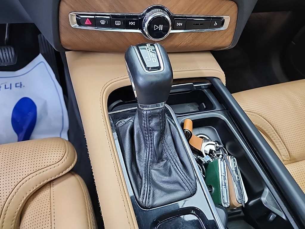 Volvo XC90 - Vista 8