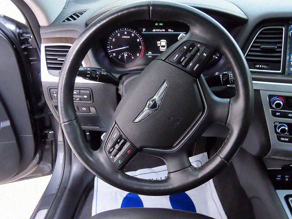 Genesis G80 - Vista 8