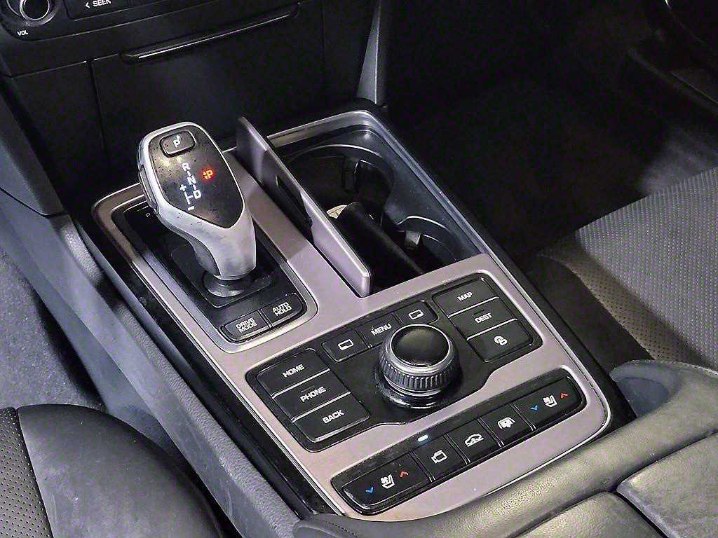 HYUNDAI Equus - Vista 12