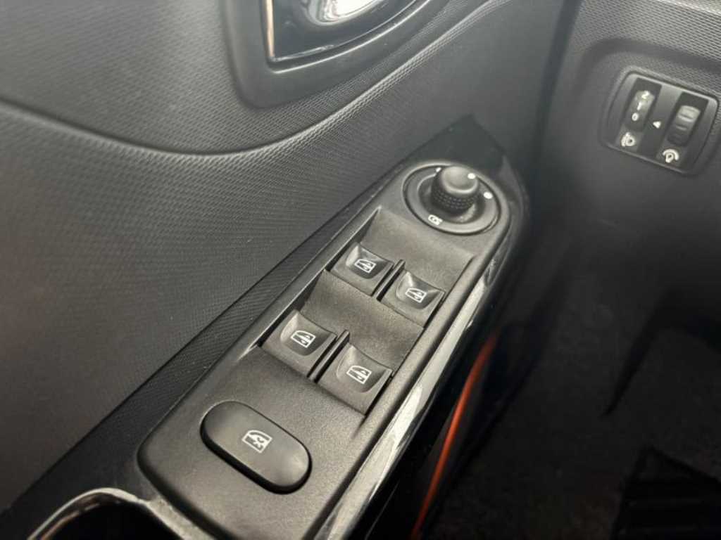 SAMSUNG QM3 - Vista 12