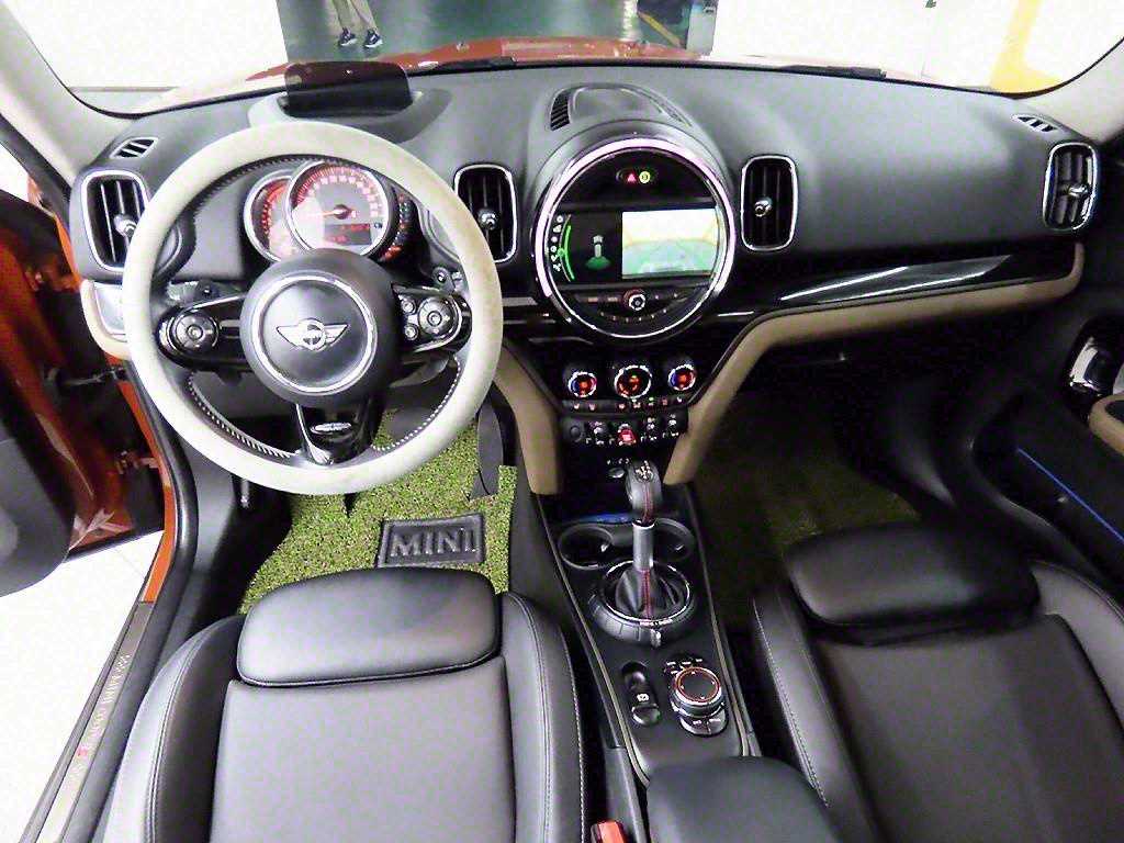 Mini Countryman - Vista 7