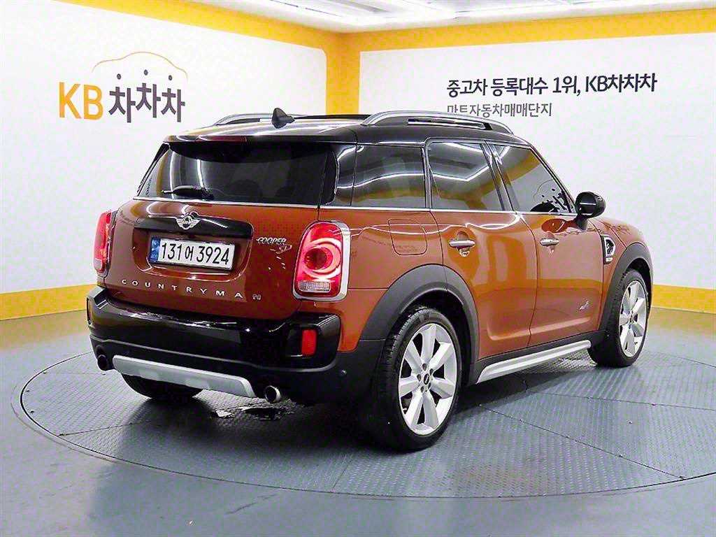 Mini Countryman - Vista 4