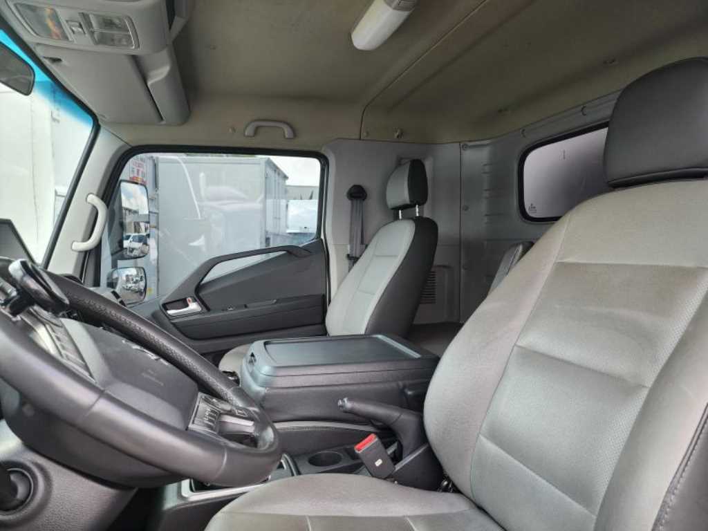 medium and large cargo truck 2020 Blanco - Importación desde Corea - HF Imports Iquique - Foto 16