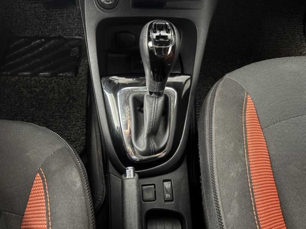 SAMSUNG QM3 - Vista 8