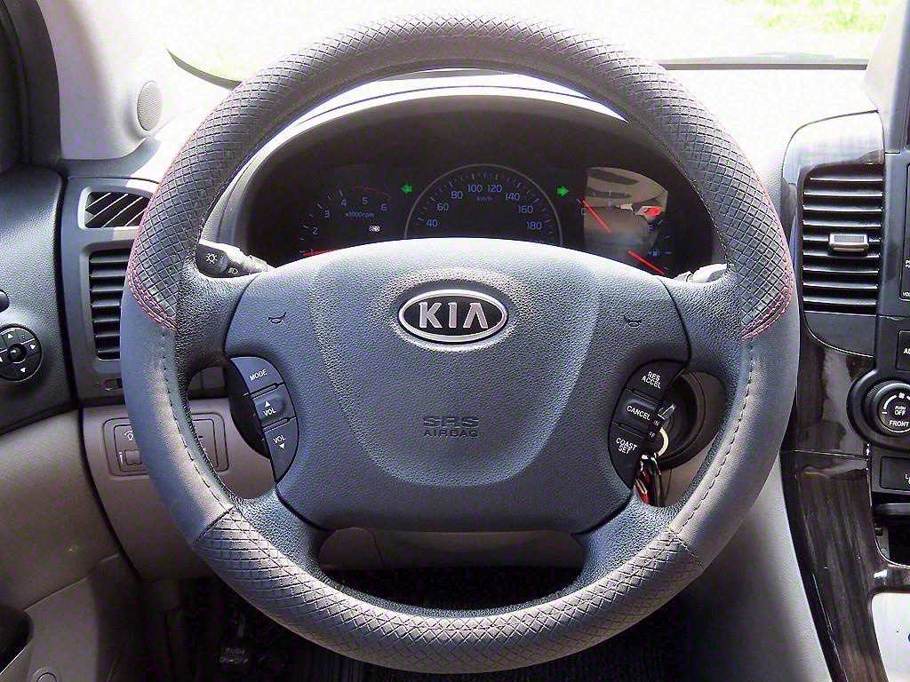 KIA Carnival - Vista 8