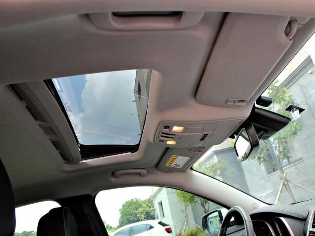 Chevrolet Malibu - Vista 4