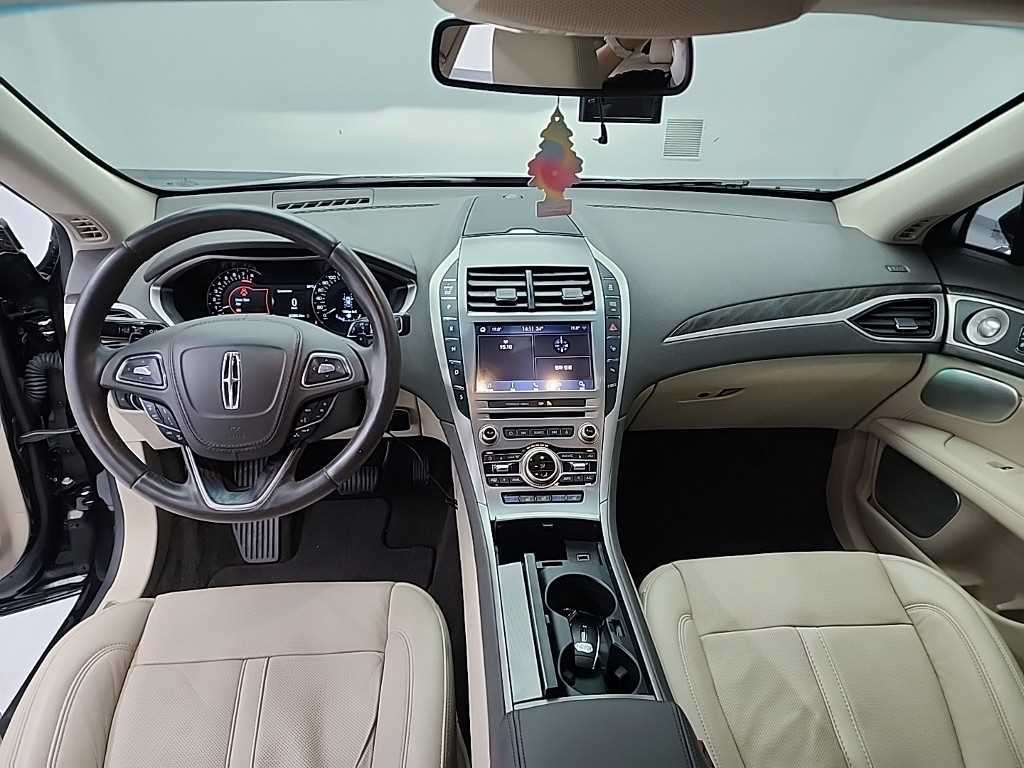 Lincoln MKZ - Vista 7