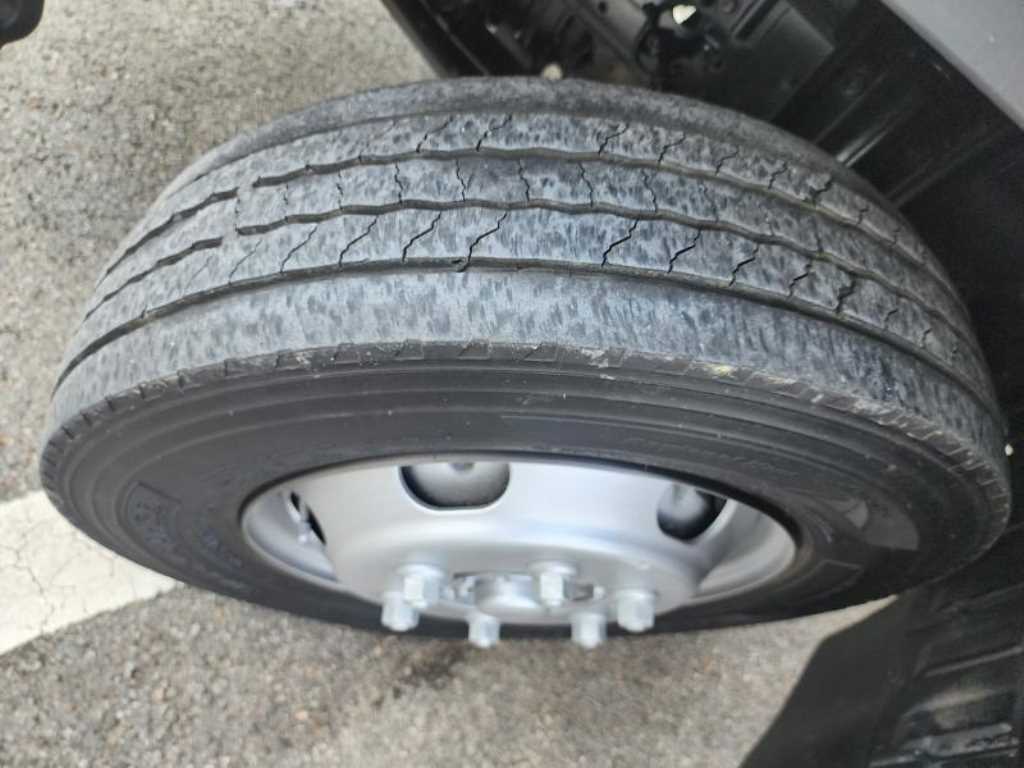 medium and large cargo truck 2020 Blanco - Importación desde Corea - HF Imports Iquique - Foto 18