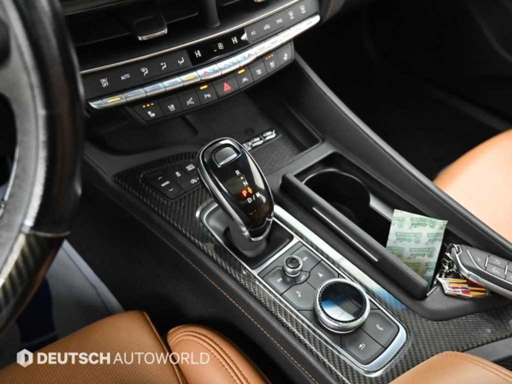 Cadillac CT5 - Vista 9