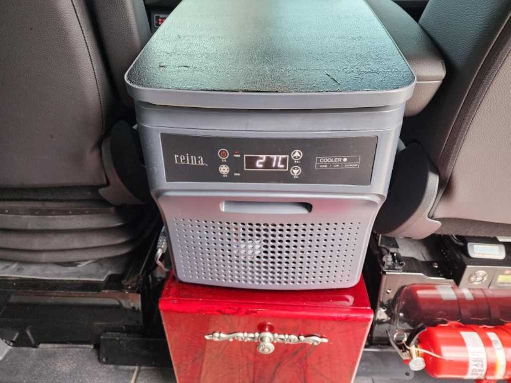 Mercedes Benz Sprinter 2023 Negro - Importación desde Corea - HF Imports Iquique - Foto 13