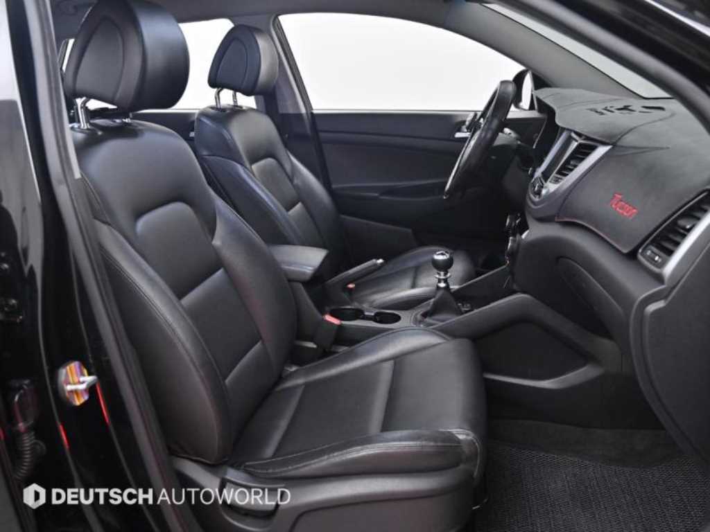 HYUNDAI Tucson - Vista 10