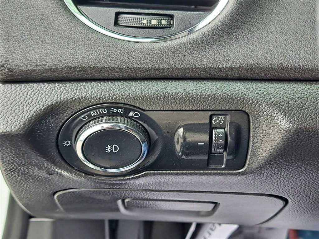 Chevrolet Cruise 2015 Blanco - Importación desde Corea - HF Imports Iquique - Foto 14