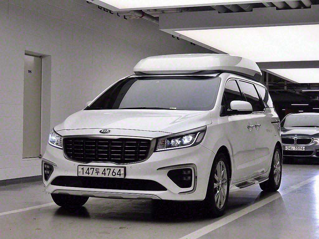 KIA Carnival - Vista 2