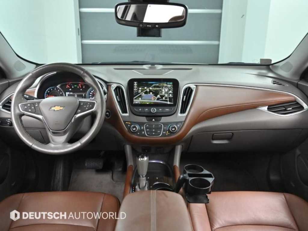 Chevrolet Malibu - Vista 7