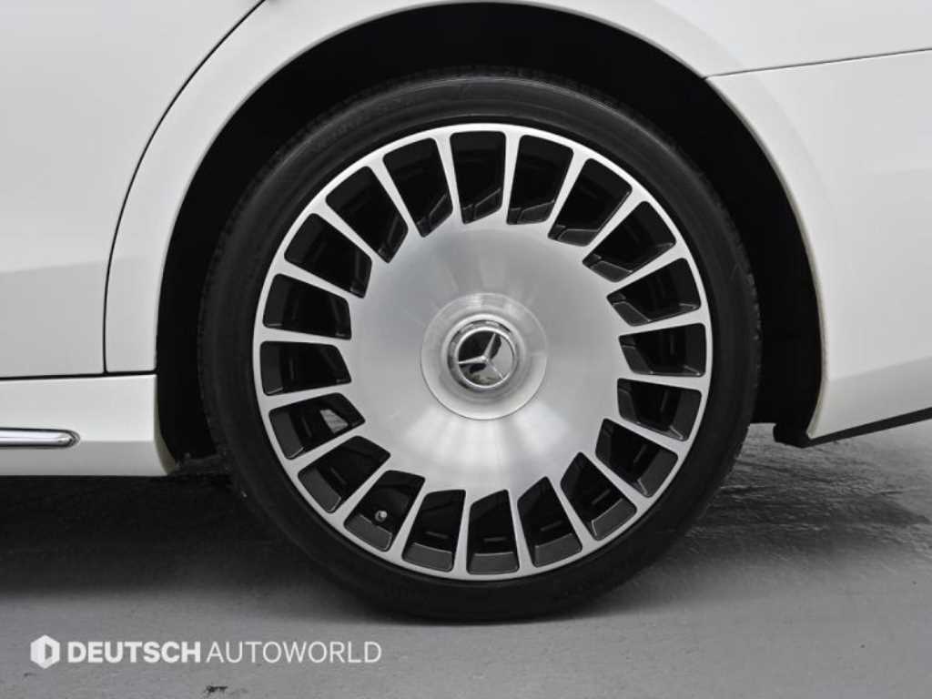 Mercedes Benz S Class - Vista 5