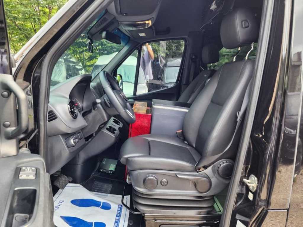 Mercedes Benz Sprinter 2023 Negro - Importación desde Corea - HF Imports Iquique - Foto 14