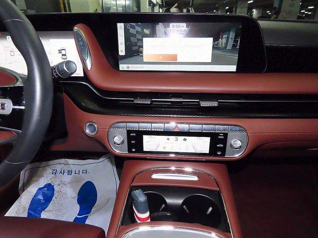 Genesis G90 - Vista 11