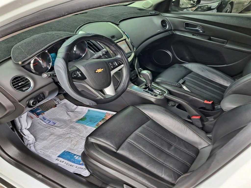 Chevrolet Cruise - Vista 7