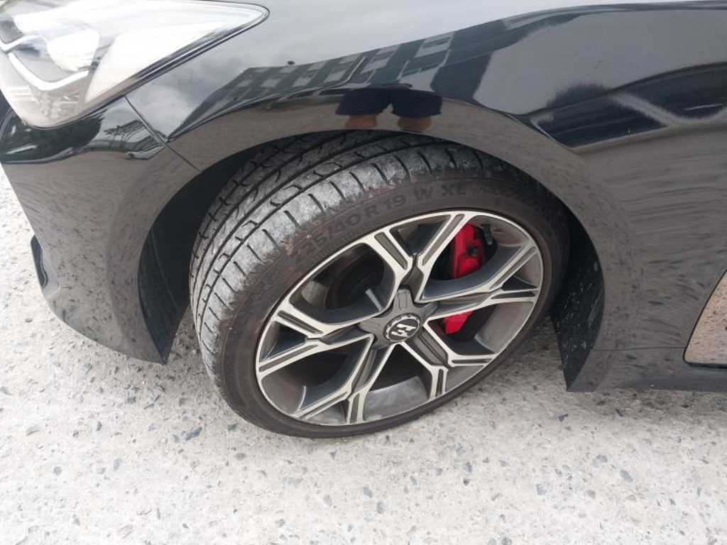 KIA Stinger 2019 Negro - Importación desde Corea - HF Imports Iquique - Foto 16