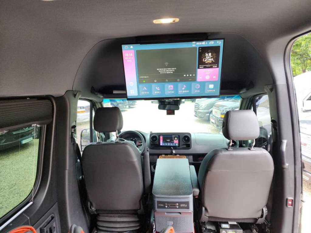 Mercedes Benz Sprinter - Vista 8