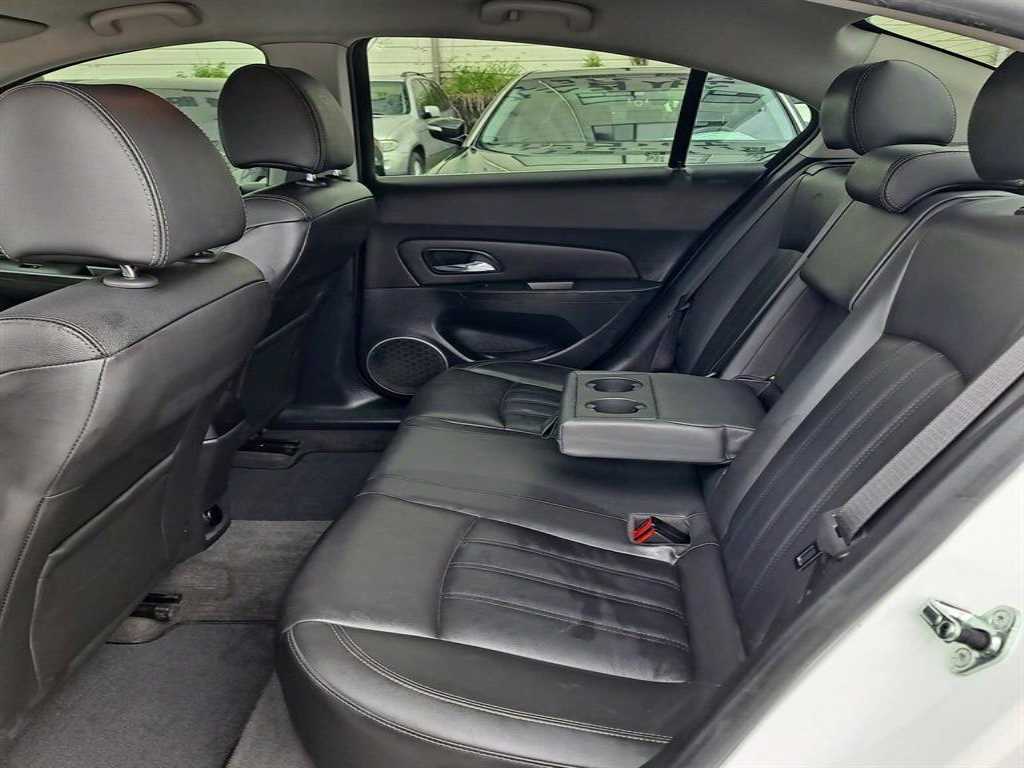 Chevrolet Cruise - Vista 8