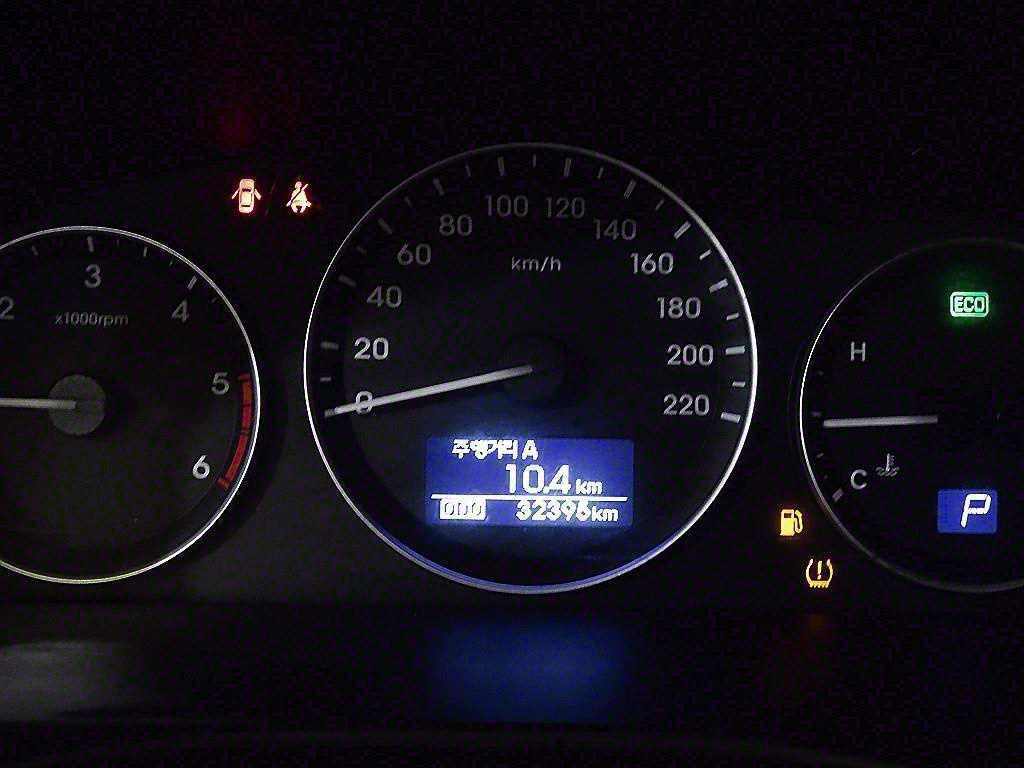 HYUNDAI Starex - Vista 9