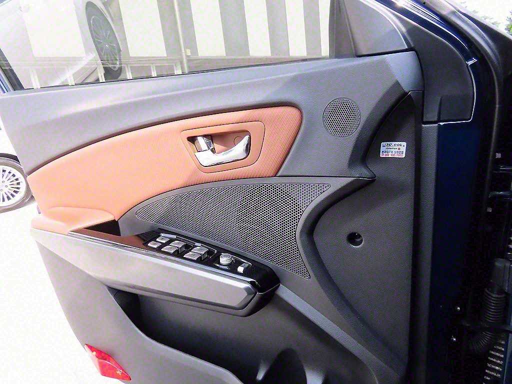 Ssangyong Tivoli - Vista 11