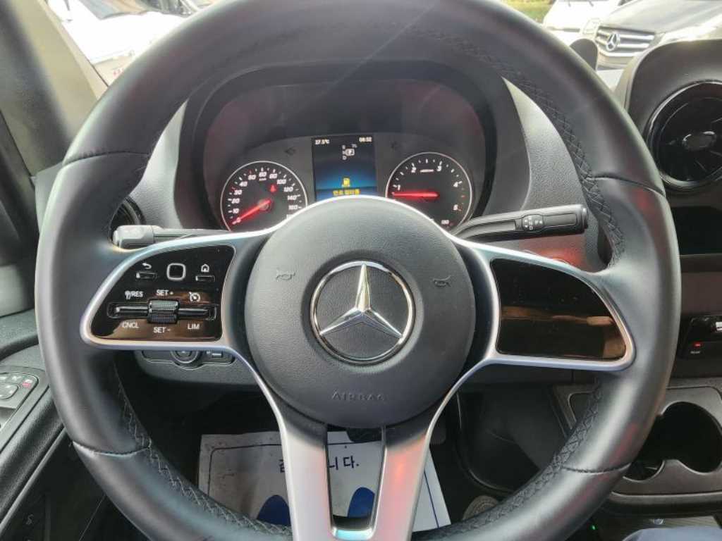 Mercedes Benz Sprinter 2023 Negro - Importación desde Corea - HF Imports Iquique - Foto 17