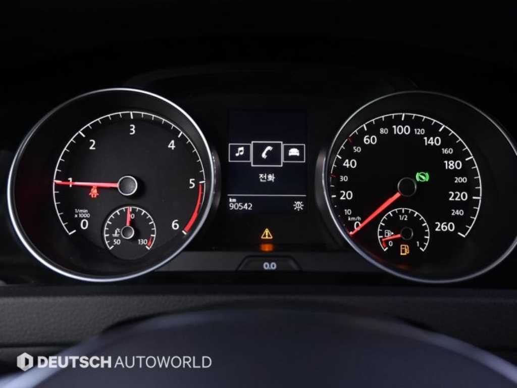 Volkswagen Golf - Vista 8