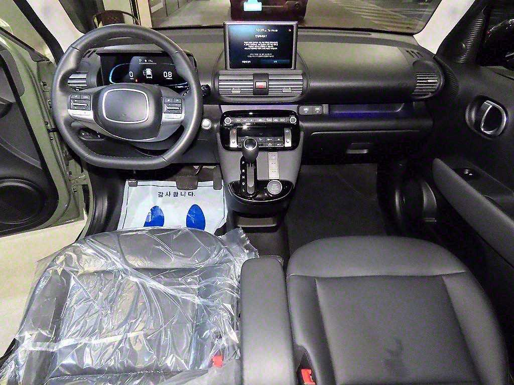 HYUNDAI Casper - Vista 10