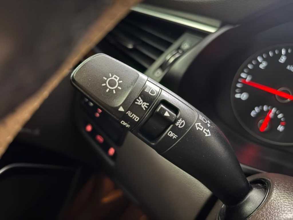KIA K7 - Vista 11